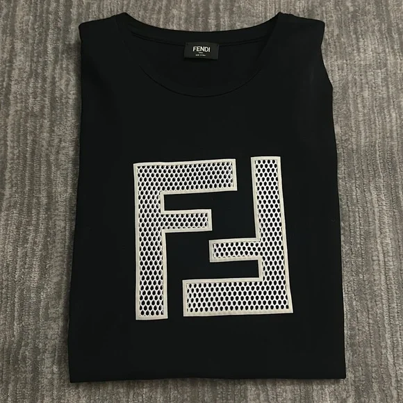 FENDI top (UNISEX)